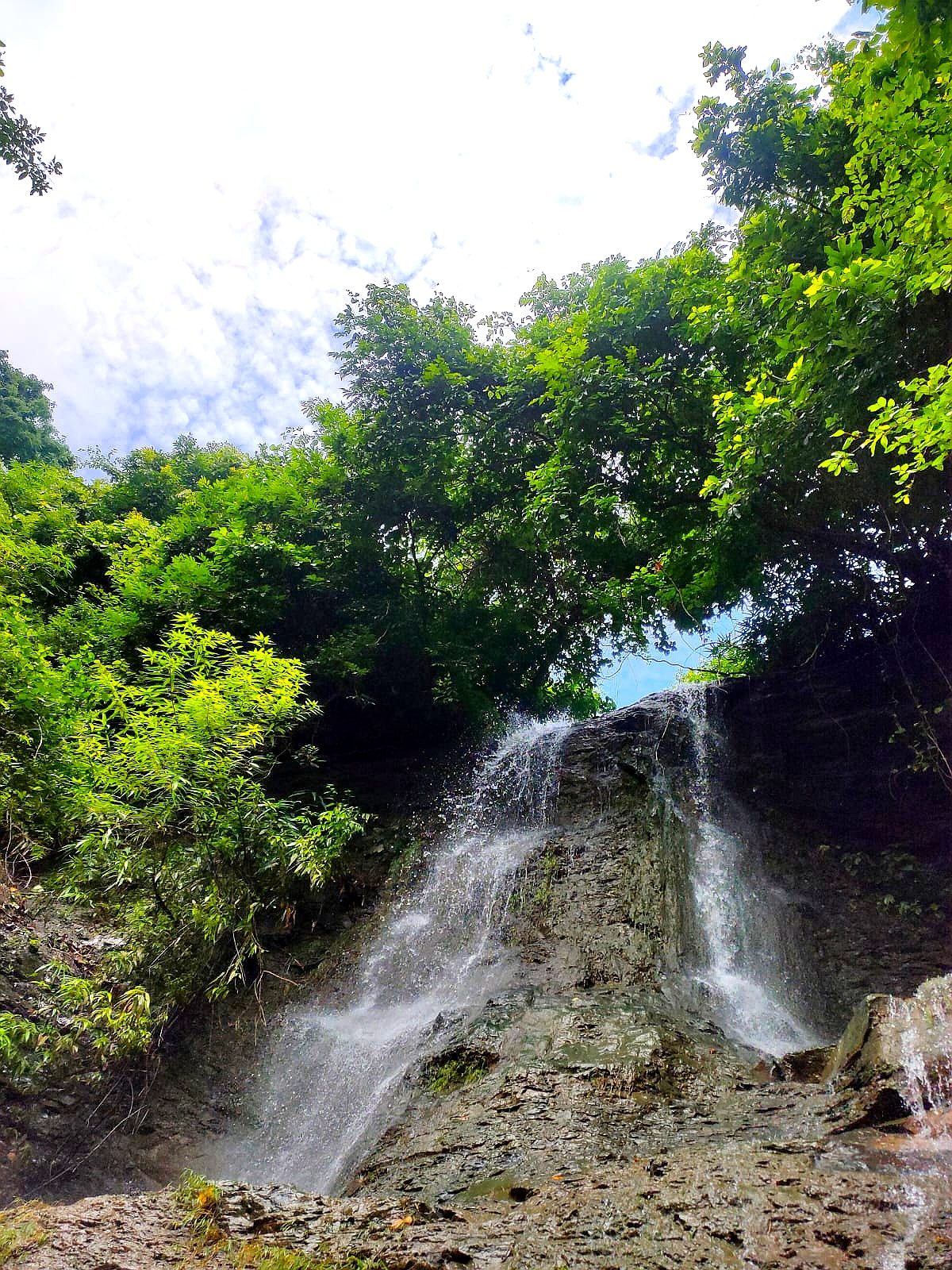 Shek Para Waterfall